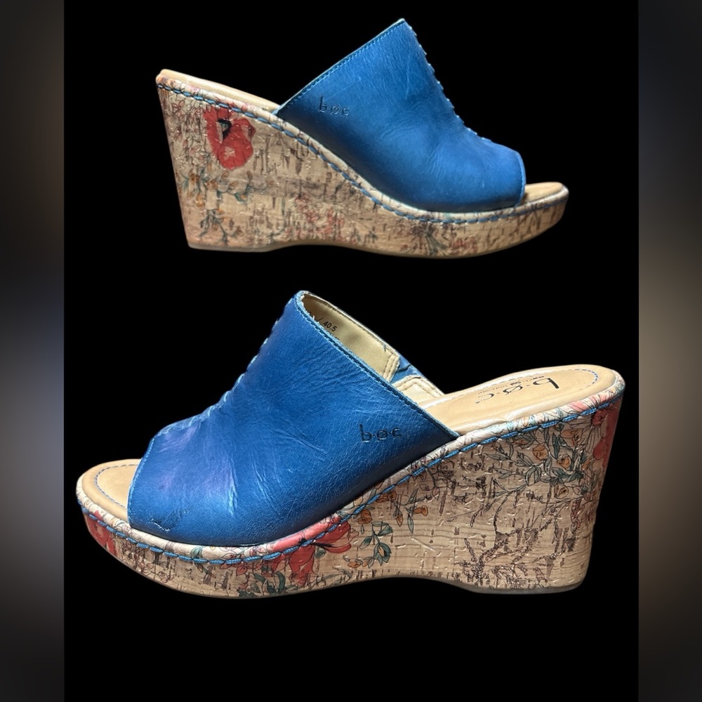 B.o.c. blue leather open-toe wedge sandals contrast stitching cork-style sole.